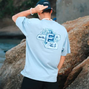 Remera Entre Nubes Celeste